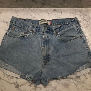 Levi's Cutoffs